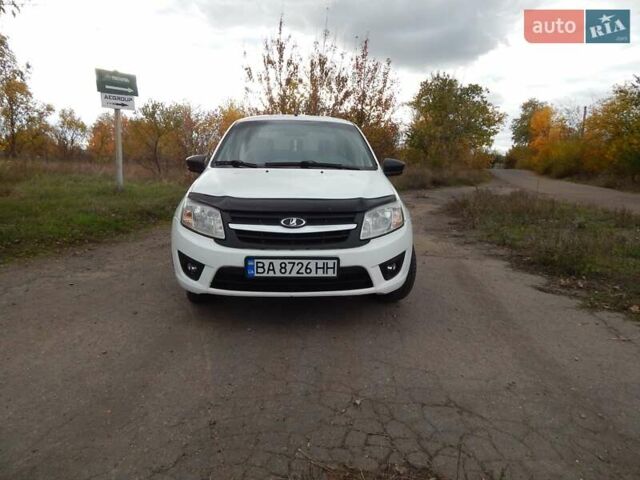 Белый ВАЗ 2190 Гранта, объемом двигателя 1.6 л и пробегом 107 тыс. км за 4000 $, фото 11 на Automoto.ua