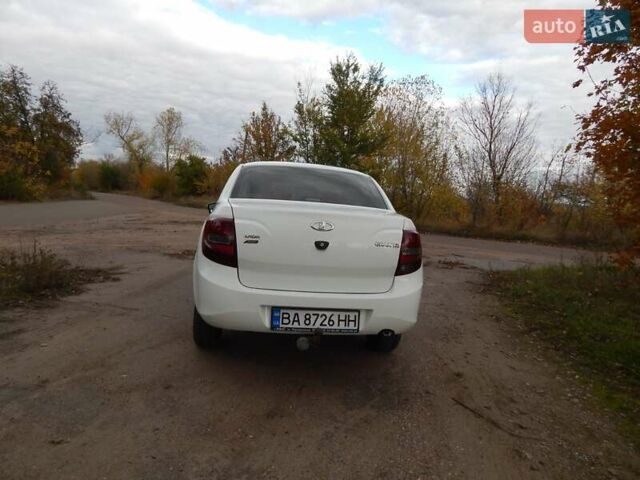 Белый ВАЗ 2190 Гранта, объемом двигателя 1.6 л и пробегом 107 тыс. км за 4000 $, фото 4 на Automoto.ua