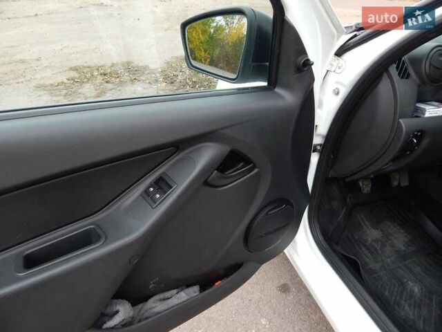 Белый ВАЗ 2190 Гранта, объемом двигателя 1.6 л и пробегом 107 тыс. км за 4000 $, фото 19 на Automoto.ua