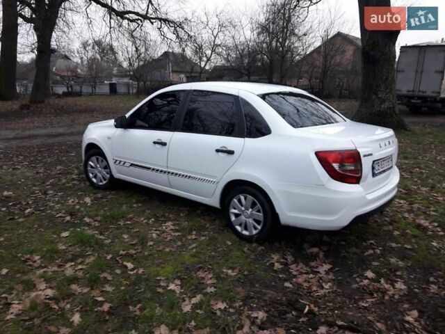 Белый ВАЗ 2190 Гранта, объемом двигателя 1.6 л и пробегом 202 тыс. км за 3650 $, фото 13 на Automoto.ua