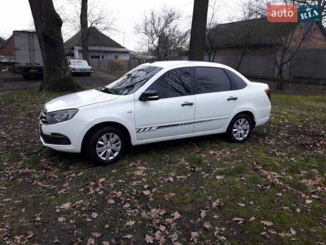 Белый ВАЗ 2190 Гранта, объемом двигателя 1.6 л и пробегом 202 тыс. км за 3650 $, фото 3 на Automoto.ua