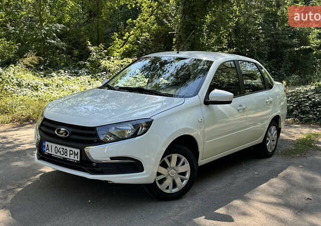 ВАЗ 2190 Гранта 2021 в Виннице на Automoto.ua Белый ВАЗ 2190 Гранта, объемом двигателя 1.6 л и пробегом 14 тыс. км за 6300 $, фото 49 на Automoto.ua