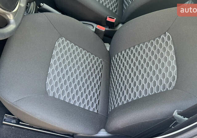 ВАЗ 2190 Гранта 2021 в Виннице на Automoto.ua Белый ВАЗ 2190 Гранта, объемом двигателя 1.6 л и пробегом 14 тыс. км за 6300 $, фото 18 на Automoto.ua