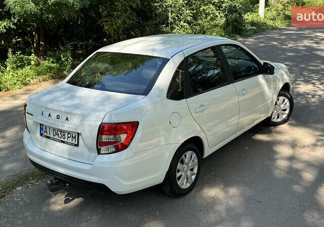 ВАЗ 2190 Гранта 2021 в Виннице на Automoto.ua Белый ВАЗ 2190 Гранта, объемом двигателя 1.6 л и пробегом 14 тыс. км за 6300 $, фото 1 на Automoto.ua