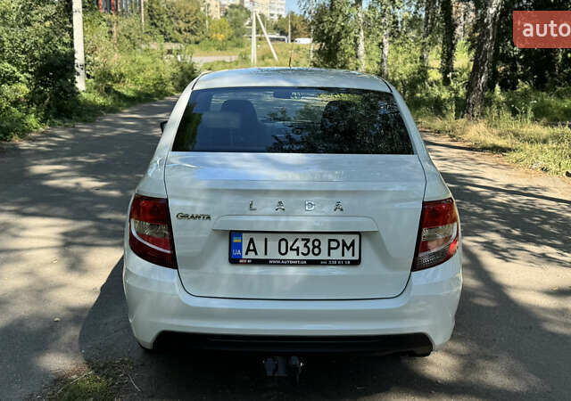 ВАЗ 2190 Гранта 2021 в Виннице на Automoto.ua Белый ВАЗ 2190 Гранта, объемом двигателя 1.6 л и пробегом 14 тыс. км за 6300 $, фото 8 на Automoto.ua