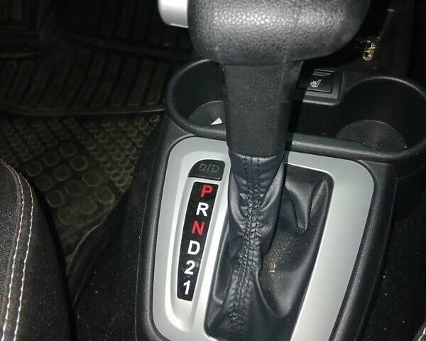 Білий ВАЗ 2190 Гранта, об'ємом двигуна 1.6 л та пробігом 13 тис. км за 7700 $, фото 45 на Automoto.ua