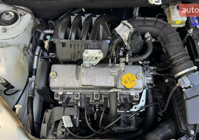 ВАЗ 2190 Гранта 2021 в Виннице на Automoto.ua Белый ВАЗ 2190 Гранта, объемом двигателя 1.6 л и пробегом 14 тыс. км за 6300 $, фото 38 на Automoto.ua