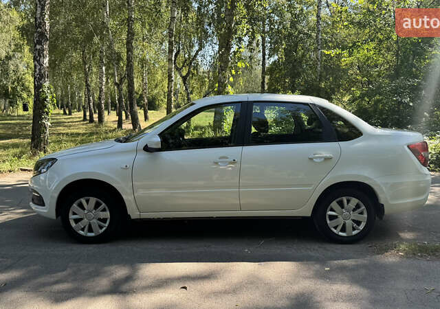 ВАЗ 2190 Гранта 2021 в Виннице на Automoto.ua Белый ВАЗ 2190 Гранта, объемом двигателя 1.6 л и пробегом 14 тыс. км за 6300 $, фото 10 на Automoto.ua