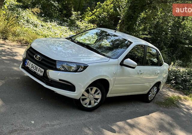 ВАЗ 2190 Гранта 2021 в Виннице на Automoto.ua Белый ВАЗ 2190 Гранта, объемом двигателя 1.6 л и пробегом 14 тыс. км за 6300 $, фото 41 на Automoto.ua