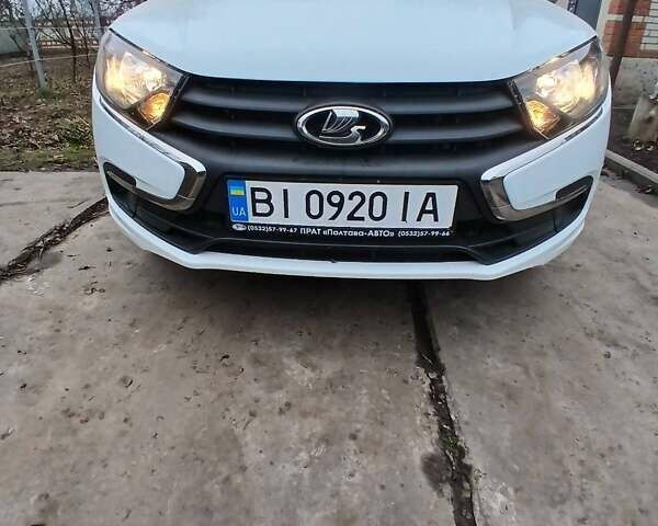 Білий ВАЗ 2190 Гранта, об'ємом двигуна 1.6 л та пробігом 13 тис. км за 7700 $, фото 22 на Automoto.ua