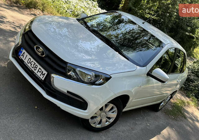 ВАЗ 2190 Гранта 2021 в Виннице на Automoto.ua Белый ВАЗ 2190 Гранта, объемом двигателя 1.6 л и пробегом 14 тыс. км за 6300 $, фото 45 на Automoto.ua