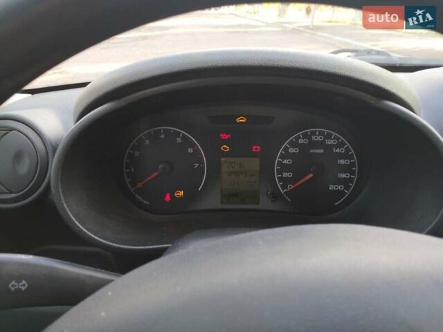 Бежевий ВАЗ 2190 Гранта, об'ємом двигуна 1.6 л та пробігом 125 тис. км за 3000 $, фото 1 на Automoto.ua