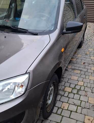 Бежевий ВАЗ 2190 Гранта, об'ємом двигуна 1.6 л та пробігом 178 тис. км за 2597 $, фото 2 на Automoto.ua