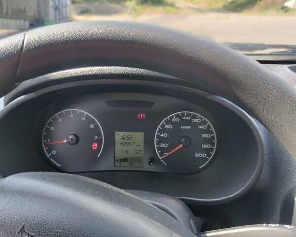 Чорний ВАЗ 2190 Гранта, об'ємом двигуна 1.6 л та пробігом 143 тис. км за 3300 $, фото 3 на Automoto.ua