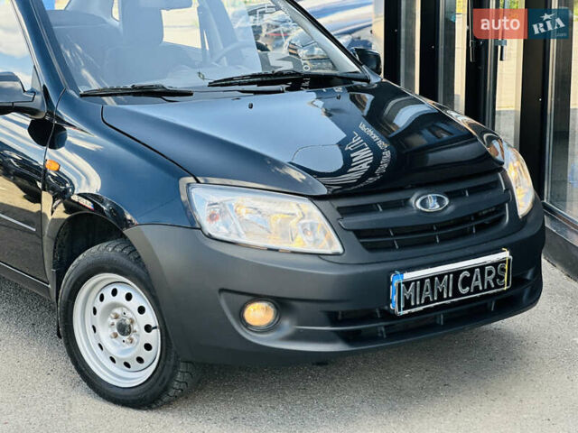 Черный ВАЗ 2190 Гранта, объемом двигателя 1.6 л и пробегом 75 тыс. км за 3700 $, фото 9 на Automoto.ua
