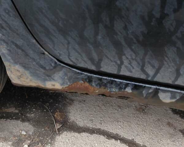 Черный ВАЗ 2190 Гранта, объемом двигателя 1.6 л и пробегом 174 тыс. км за 1800 $, фото 4 на Automoto.ua