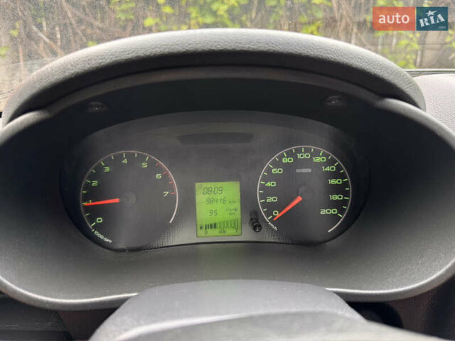 Черный ВАЗ 2190 Гранта, объемом двигателя 1.6 л и пробегом 98 тыс. км за 3250 $, фото 60 на Automoto.ua