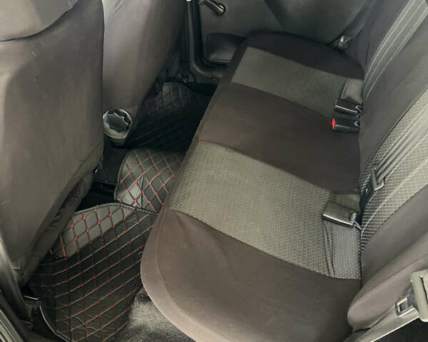 Черный ВАЗ 2190 Гранта, объемом двигателя 1.6 л и пробегом 39 тыс. км за 6500 $, фото 14 на Automoto.ua