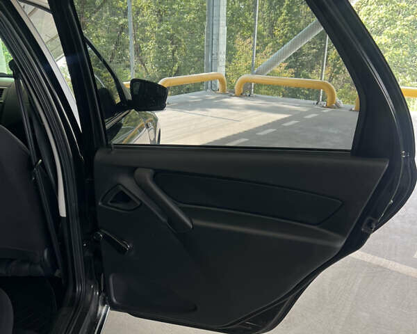 Черный ВАЗ 2190 Гранта, объемом двигателя 1.6 л и пробегом 39 тыс. км за 6500 $, фото 20 на Automoto.ua