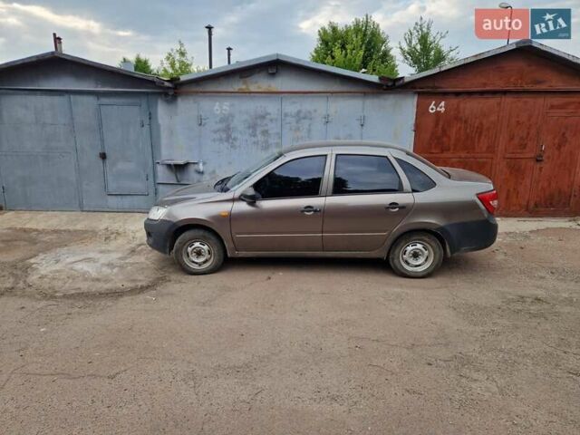 Коричневий ВАЗ 2190 Гранта, об'ємом двигуна 1.6 л та пробігом 161 тис. км за 2800 $, фото 3 на Automoto.ua