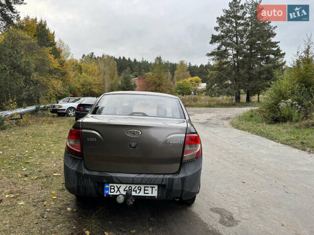 Коричневий ВАЗ 2190 Гранта, об'ємом двигуна 1.6 л та пробігом 150 тис. км за 1850 $, фото 3 на Automoto.ua