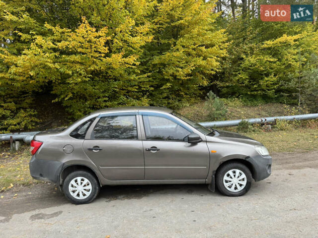 Коричневий ВАЗ 2190 Гранта, об'ємом двигуна 1.6 л та пробігом 150 тис. км за 1850 $, фото 1 на Automoto.ua