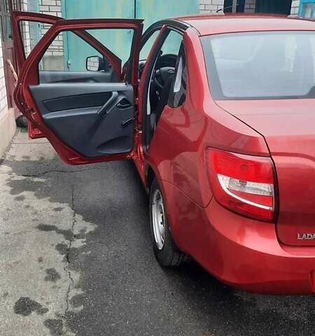 Червоний ВАЗ 2190 Гранта, об'ємом двигуна 1.6 л та пробігом 245 тис. км за 3100 $, фото 2 на Automoto.ua