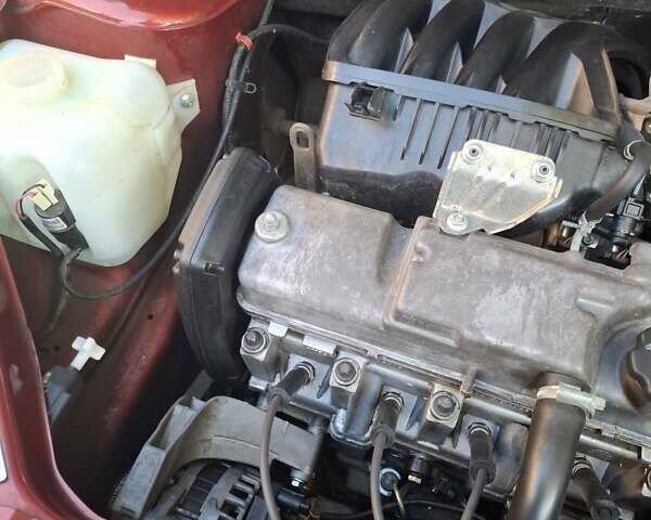 Червоний ВАЗ 2190 Гранта, об'ємом двигуна 1.6 л та пробігом 23 тис. км за 3950 $, фото 7 на Automoto.ua