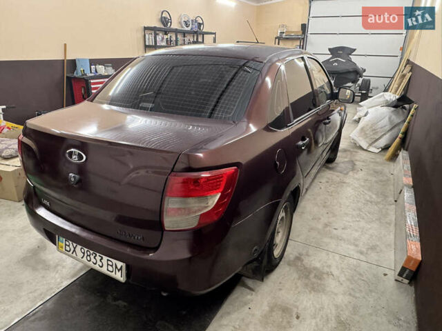 ВАЗ 2190 Гранта 2013 у Бердичеве на Automoto.ua Червоний ВАЗ 2190 Гранта, об'ємом двигуна 1.6 л та пробігом 290 тис. км за 1700 $, фото 7 на Automoto.ua