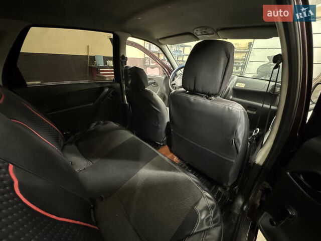 ВАЗ 2190 Гранта 2013 у Бердичеве на Automoto.ua Червоний ВАЗ 2190 Гранта, об'ємом двигуна 1.6 л та пробігом 290 тис. км за 1700 $, фото 18 на Automoto.ua