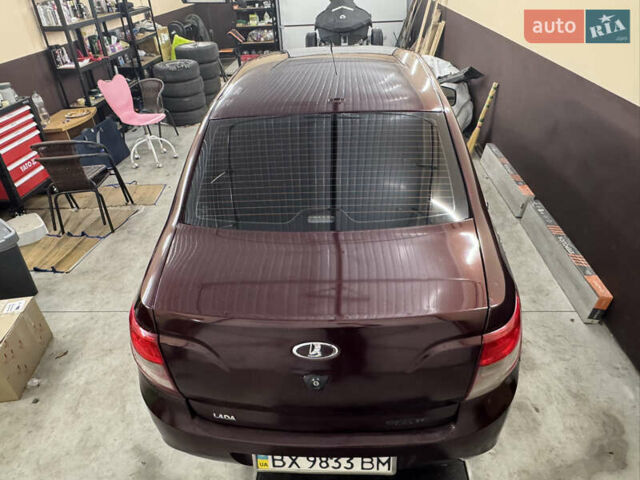 ВАЗ 2190 Гранта 2013 у Бердичеве на Automoto.ua Червоний ВАЗ 2190 Гранта, об'ємом двигуна 1.6 л та пробігом 290 тис. км за 1700 $, фото 6 на Automoto.ua