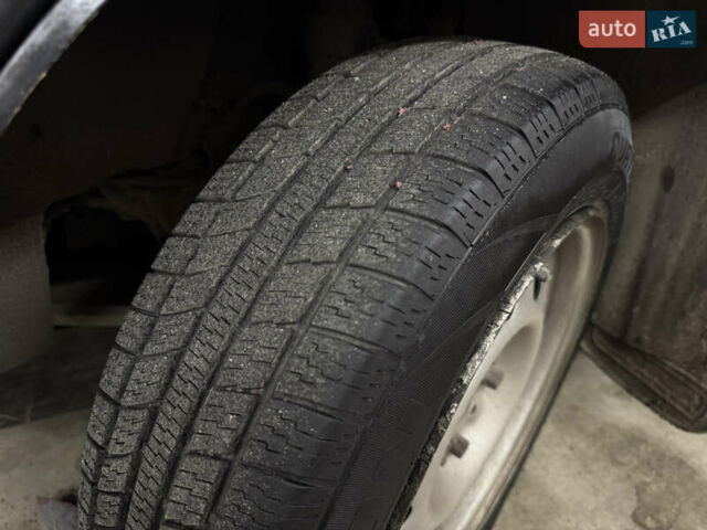 ВАЗ 2190 Гранта 2013 у Бердичеве на Automoto.ua Червоний ВАЗ 2190 Гранта, об'ємом двигуна 1.6 л та пробігом 290 тис. км за 1700 $, фото 28 на Automoto.ua