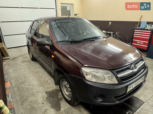 ВАЗ 2190 Гранта 2013 у Бердичеве на Automoto.ua Червоний ВАЗ 2190 Гранта, об'ємом двигуна 1.6 л та пробігом 290 тис. км за 1700 $, фото 9 на Automoto.ua
