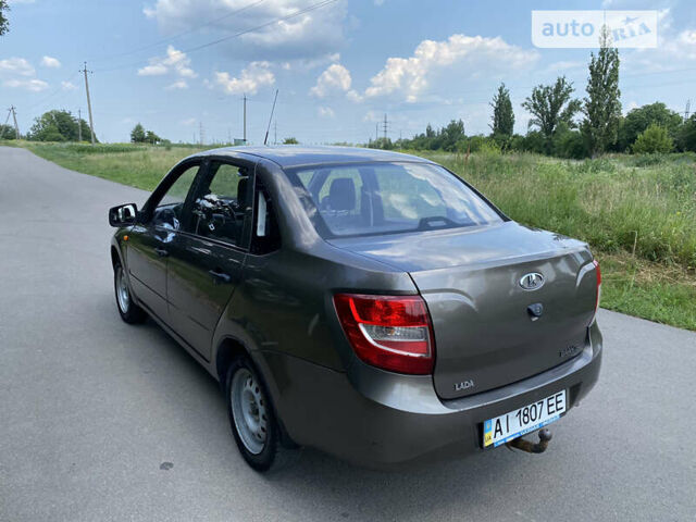 ВАЗ 2190 Гранта, об'ємом двигуна 1.6 л та пробігом 85 тис. км за 3100 $, фото 4 на Automoto.ua