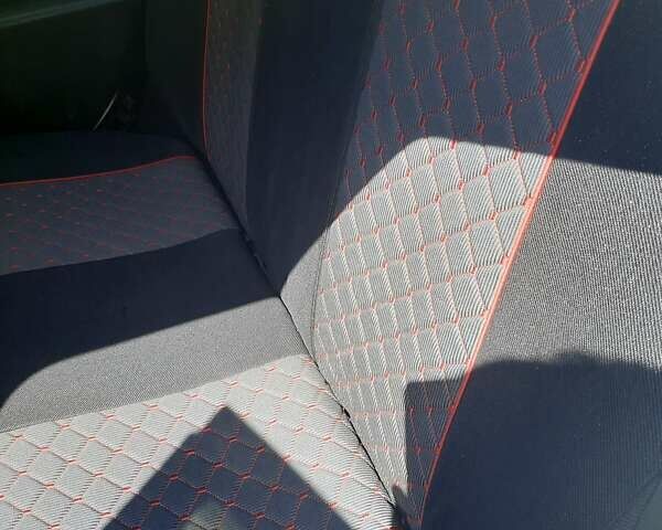 ВАЗ 2190 Гранта, объемом двигателя 1.6 л и пробегом 147 тыс. км за 3750 $, фото 9 на Automoto.ua