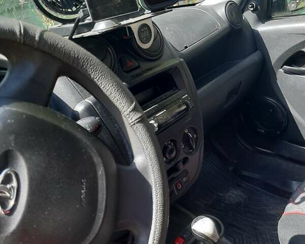 ВАЗ 2190 Гранта, объемом двигателя 1.6 л и пробегом 147 тыс. км за 3750 $, фото 7 на Automoto.ua