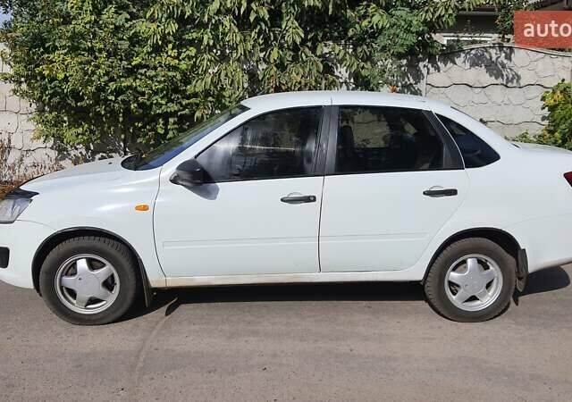 ВАЗ 2190 Гранта, объемом двигателя 1.6 л и пробегом 102 тыс. км за 3100 $, фото 5 на Automoto.ua