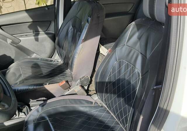 ВАЗ 2190 Гранта, объемом двигателя 1.6 л и пробегом 102 тыс. км за 3100 $, фото 9 на Automoto.ua