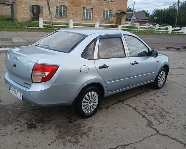 Сірий ВАЗ 2190 Гранта, об'ємом двигуна 1.6 л та пробігом 127 тис. км за 2500 $, фото 2 на Automoto.ua