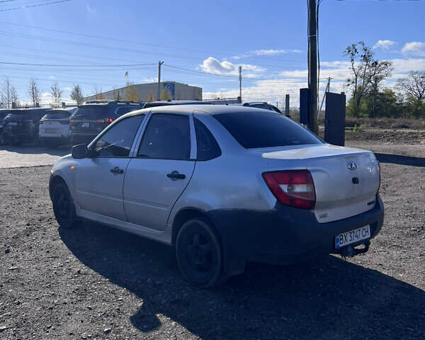 ВАЗ 2190 Гранта 2012 в Буче на Automoto.ua Серый ВАЗ 2190 Гранта, объемом двигателя 1.6 л и пробегом 185 тыс. км за 1500 $, фото 6 на Automoto.ua