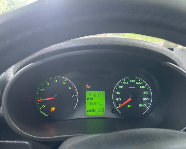 Сірий ВАЗ 2190 Гранта, об'ємом двигуна 1.6 л та пробігом 180 тис. км за 2199 $, фото 16 на Automoto.ua