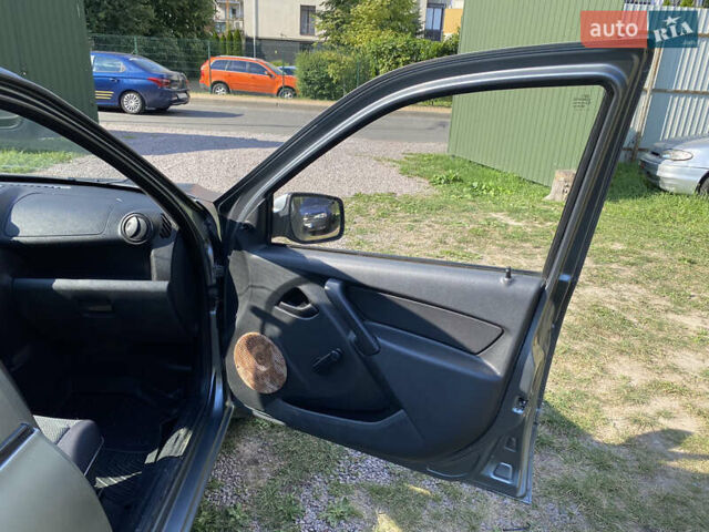 Серый ВАЗ 2190 Гранта, объемом двигателя 1.6 л и пробегом 165 тыс. км за 1988 $, фото 11 на Automoto.ua