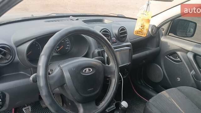 Сірий ВАЗ 2190 Гранта, об'ємом двигуна 1.6 л та пробігом 180 тис. км за 2000 $, фото 7 на Automoto.ua