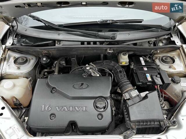 Сірий ВАЗ 2190 Гранта, об'ємом двигуна 1.6 л та пробігом 77 тис. км за 4500 $, фото 13 на Automoto.ua