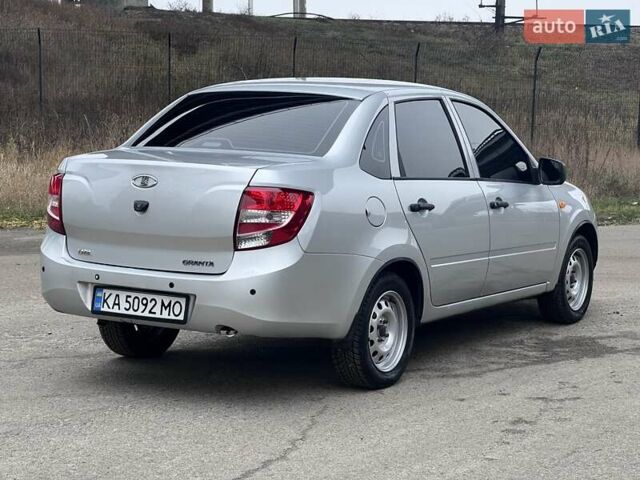 Сірий ВАЗ 2190 Гранта, об'ємом двигуна 1.6 л та пробігом 77 тис. км за 4500 $, фото 3 на Automoto.ua