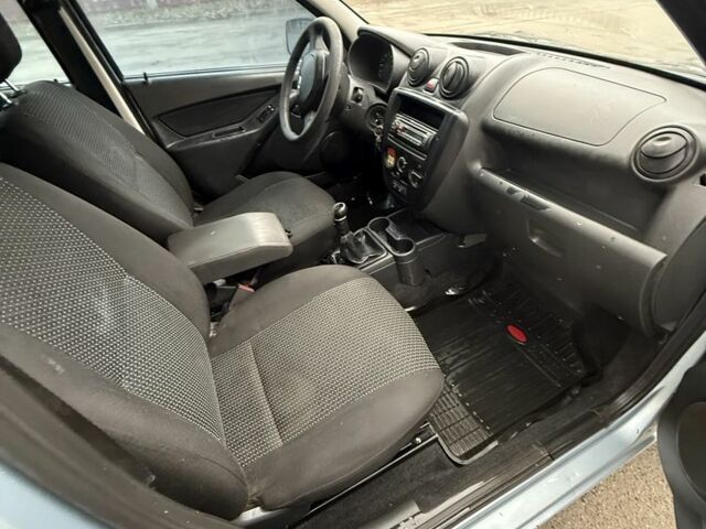 Сірий ВАЗ 2190 Гранта, об'ємом двигуна 1.6 л та пробігом 188 тис. км за 1650 $, фото 5 на Automoto.ua