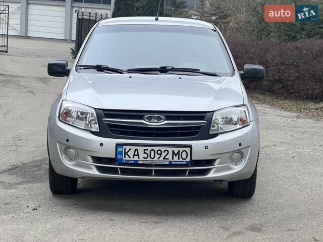 Сірий ВАЗ 2190 Гранта, об'ємом двигуна 1.6 л та пробігом 77 тис. км за 4500 $, фото 1 на Automoto.ua