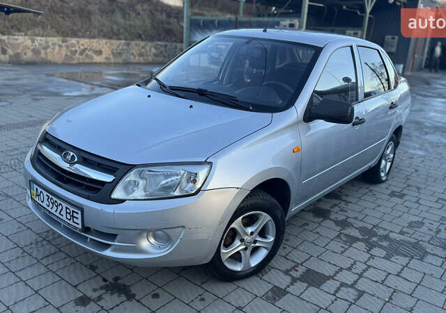 Серый ВАЗ 2190 Гранта, объемом двигателя 1.6 л и пробегом 77 тыс. км за 1950 $, фото 9 на Automoto.ua