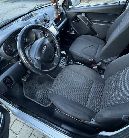 Серый ВАЗ 2190 Гранта, объемом двигателя 1.6 л и пробегом 77 тыс. км за 1950 $, фото 4 на Automoto.ua