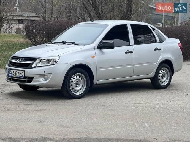 Сірий ВАЗ 2190 Гранта, об'ємом двигуна 1.6 л та пробігом 77 тис. км за 4500 $, фото 7 на Automoto.ua
